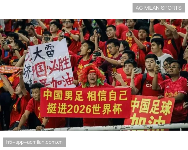 中国足球再被推上风口浪尖：奋进与挑战并存