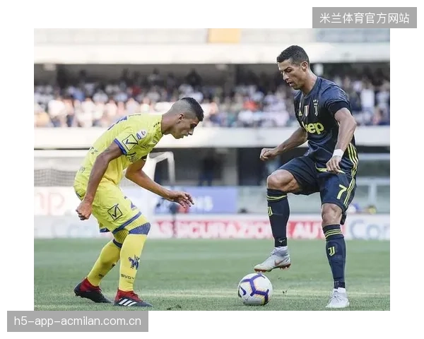 尤文训练课强调角球争顶，前锋头球素质被重点培养